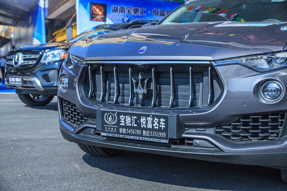 【車展第一天】遇到那個TA，放棄蘋果8......