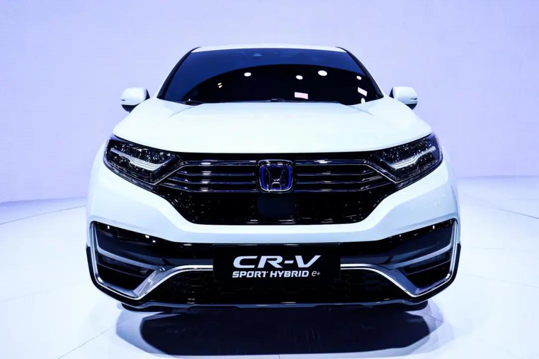 媒體視角 | CR-V代表了“傳統(tǒng)”，CR-V 銳·混動e+承載了未來